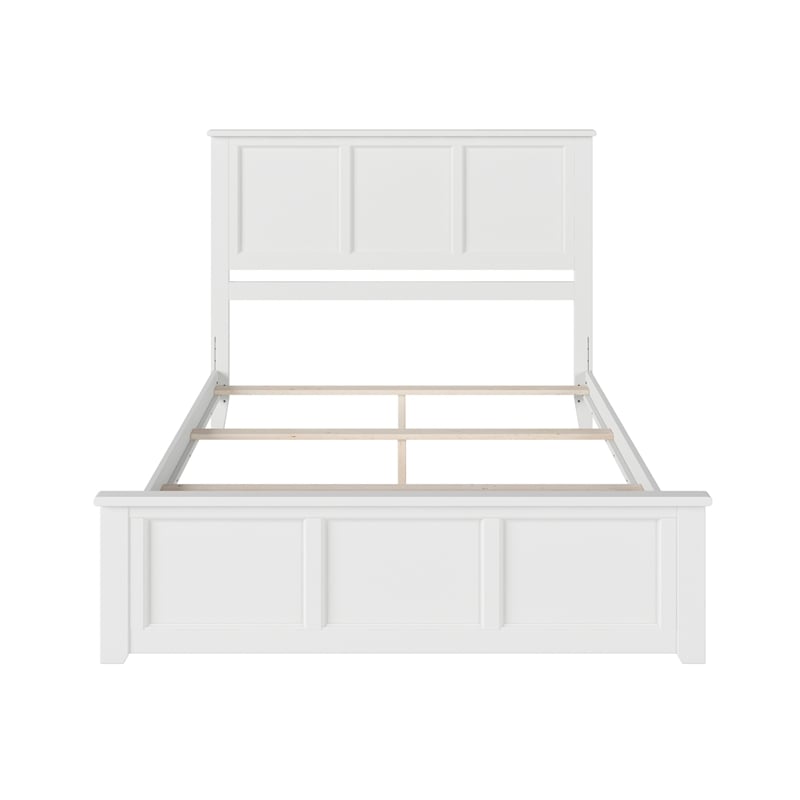 Madison Queen Wood Foundation Bed with Matching Footboard in White