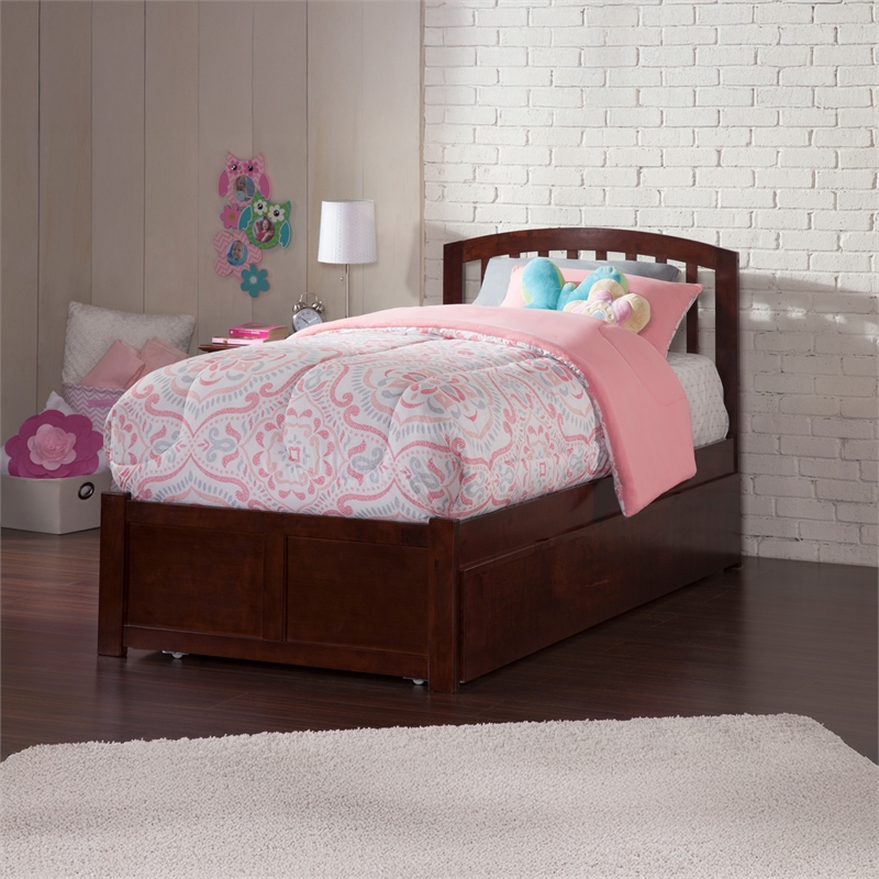 Richmond Twin Wood Platform Bed with Footboard and Twin Trundle in Walnut