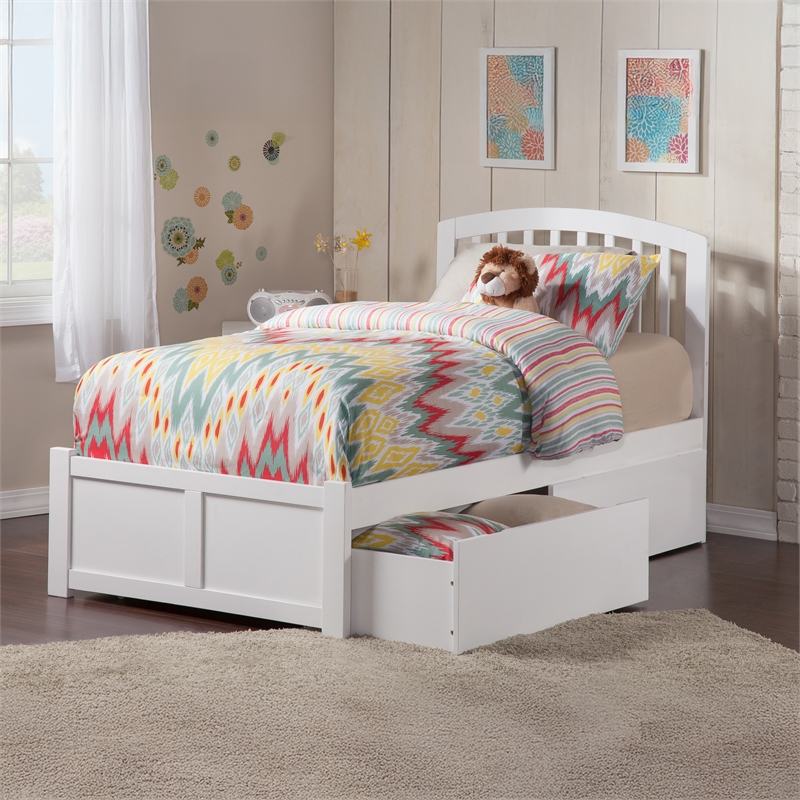 Richmond Twin Wood Platform Bed with Footboard and Storage Drawers in White