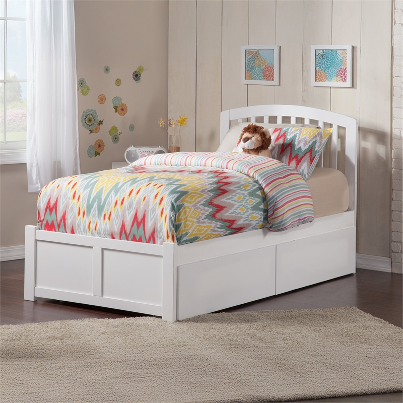 Richmond Twin Wood Platform Bed with Footboard and Storage Drawers in White
