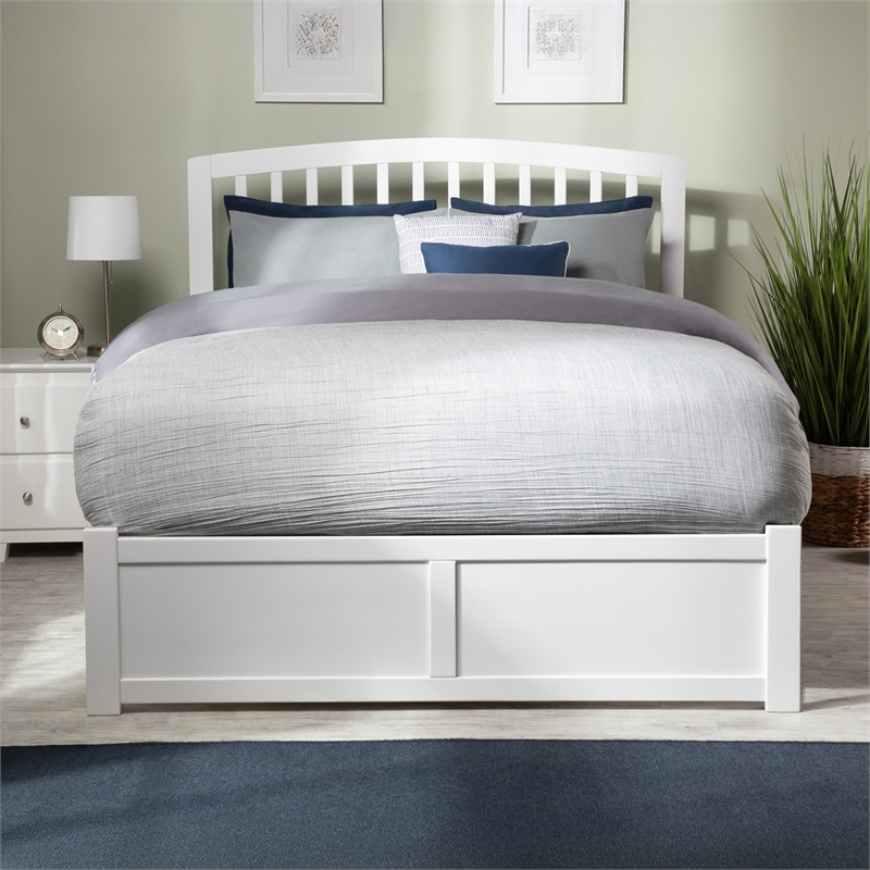 Richmond Queen Wood Platform Bed with Footboard and Storage Drawers in White