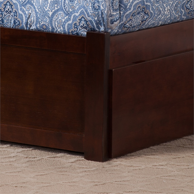 Richmond Queen Wood Platform Bed with Footboard and Storage Drawers in Walnut