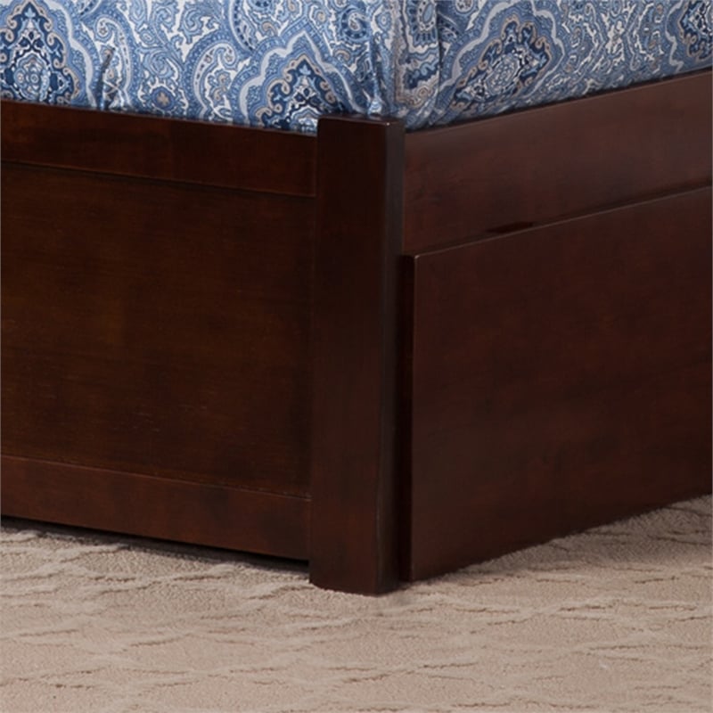 Richmond Wood King Platform Bed with Footboard and Storage Drawers in Walnut