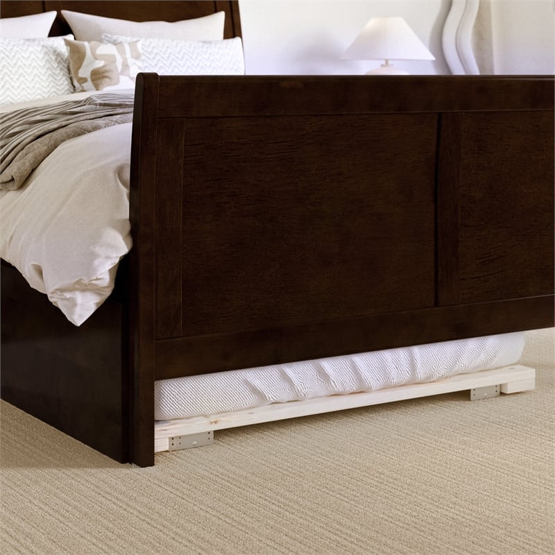 Portland Full Wood Platform Bed with Matching Footboard & Trundle in Espresso
