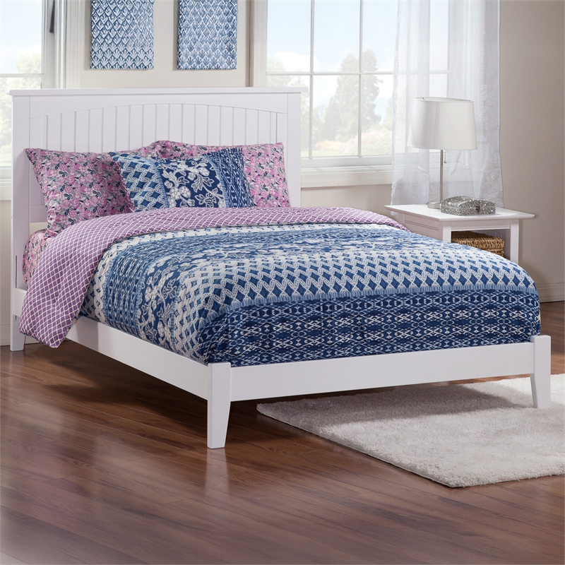 Nantucket Full Solid Wood Foundation Bed in White