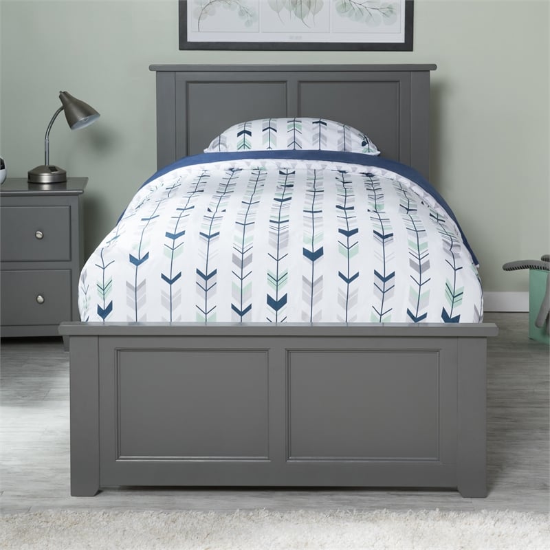 Madison Twin Platform Bed with Matching Footboard & Twin Trundle in Grey