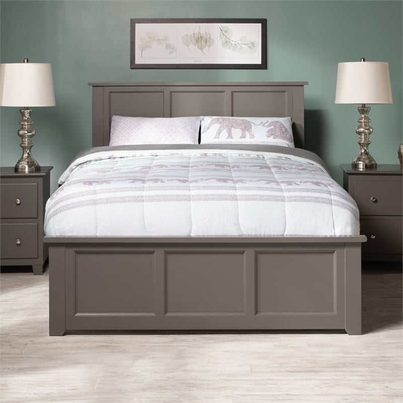 Madison Full Platform Bed with Matching Footboard and Twin Trundle in Grey