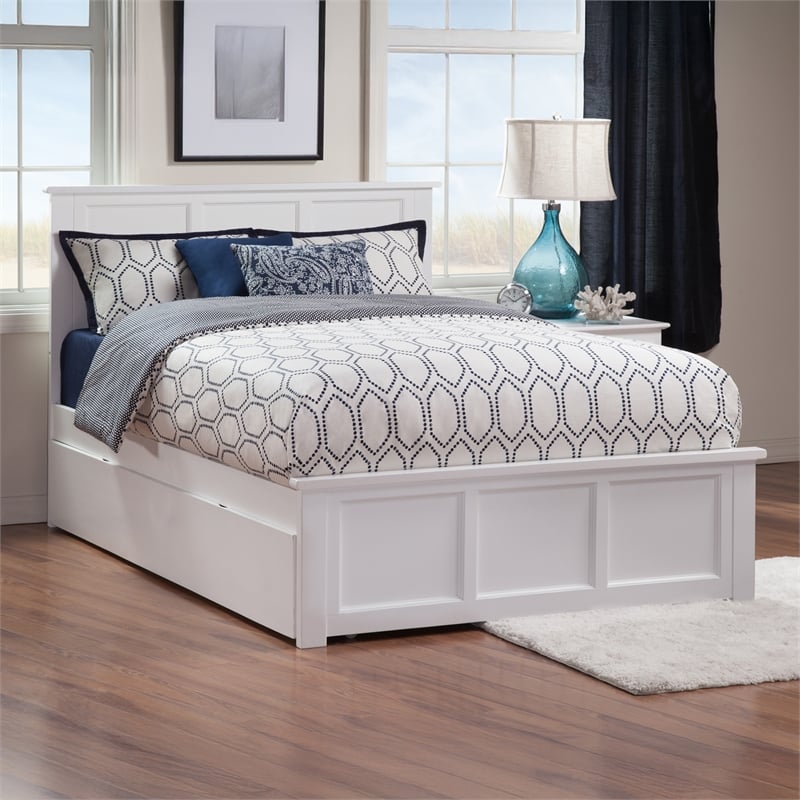 Madison Full Platform Bed with Matching Footboard and Full Trundle in White