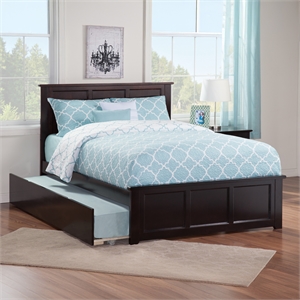 Madison Queen Platform Bed with Matching Footboard & Twin XL Trundle in Espresso