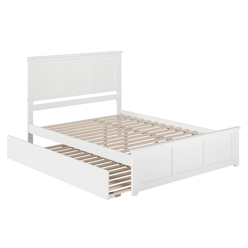 Madison Queen Platform Bed with Matching Footboard & Twin XL Trundle in White