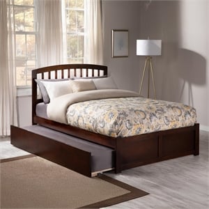 Richmond Queen Wood Platform Bed with Footboard and Twin XL Trundle in Walnut