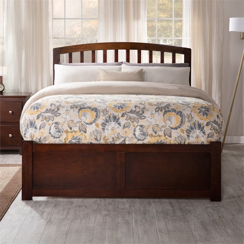 Richmond Queen Wood Platform Bed with Footboard and Twin XL Trundle in Walnut