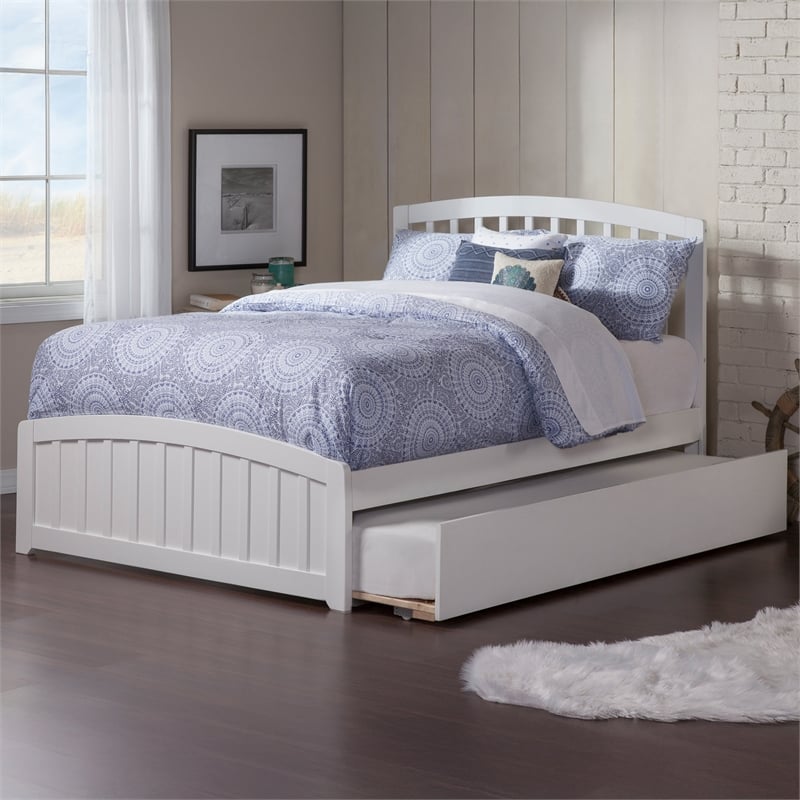 Richmond Queen Wood Platform Bed with Footboard  and Twin XL Trundle in White