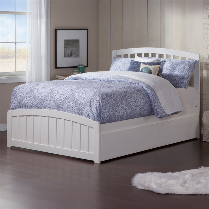 Richmond Queen Wood Platform Bed with Footboard  and Twin XL Trundle in White