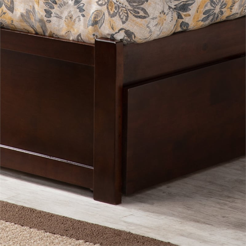 Portland Queen Wood Platform Bed with Footboard & Twin XL Trundle in Walnut