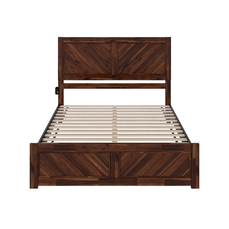 Berkshire Queen Low Wood Platform Bed with Matching Footboard in Barnwood