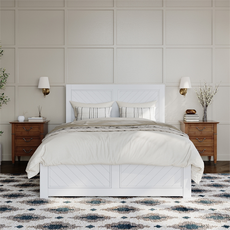 Canyon Full Wood Platform Bed with Matching Footboard in White