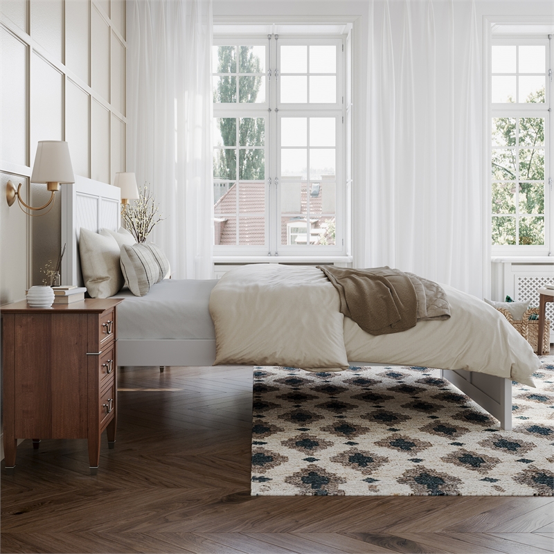 Canyon Full Wood Platform Bed with Matching Footboard in White