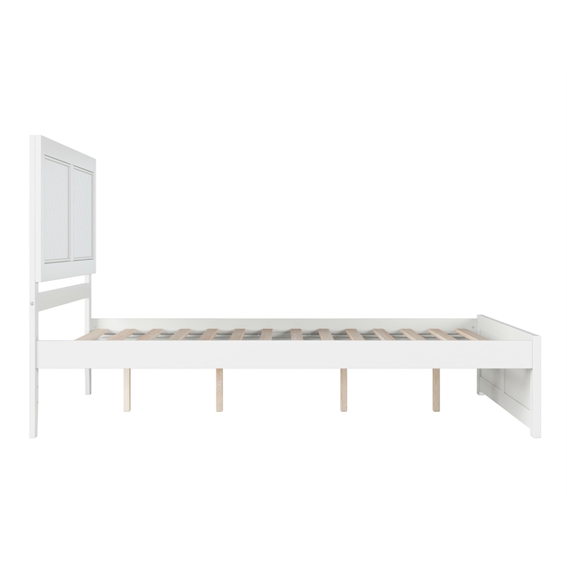 Canyon Queen Wood Platform Bed with Matching Footboard in White