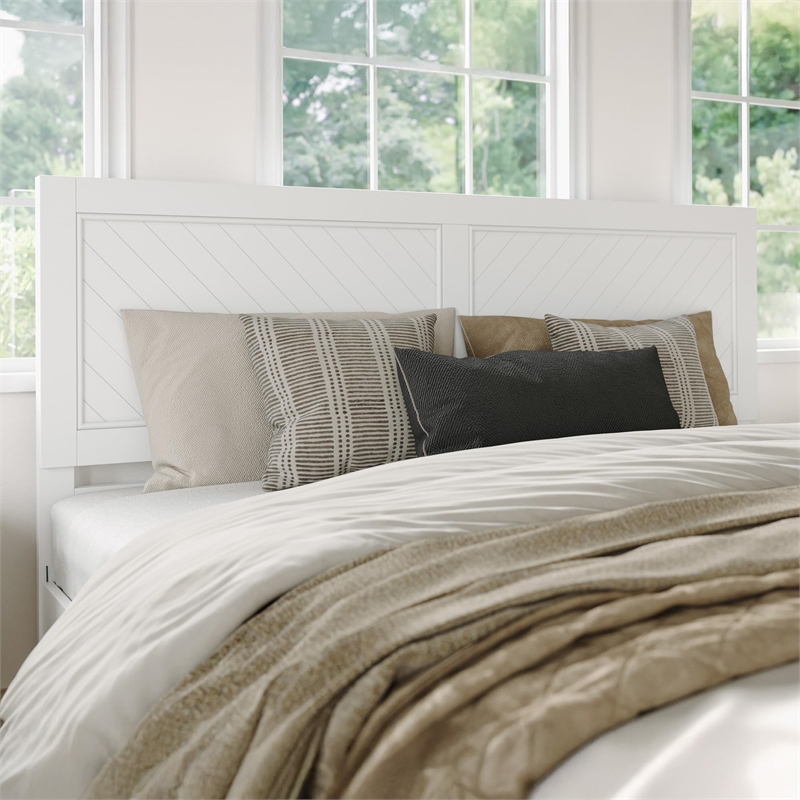 Canyon King Wood Platform Bed with Matching Footboard & Twin XL Trundle in White