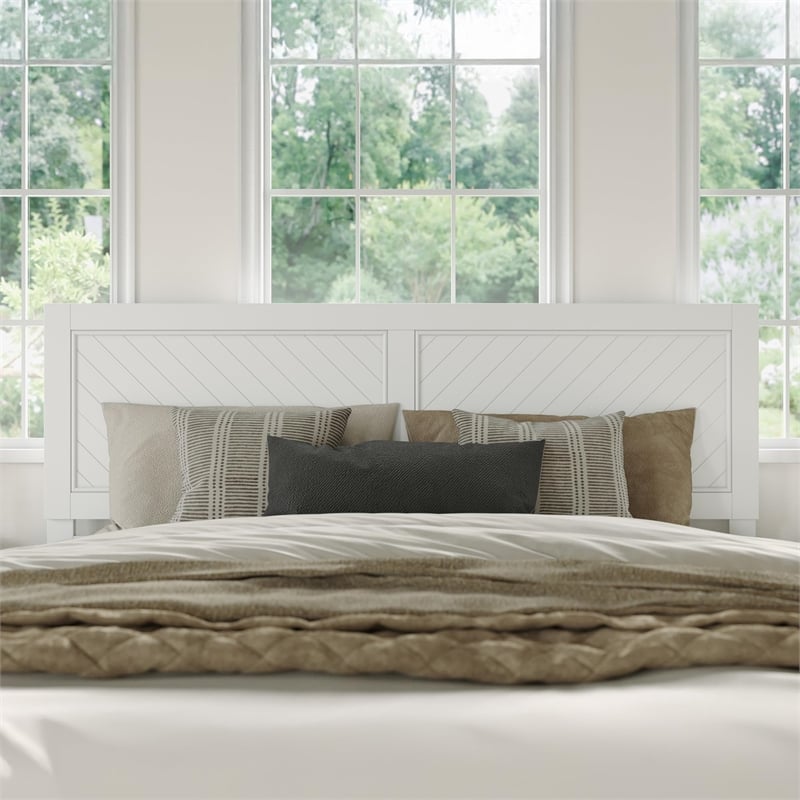 Canyon King Foundation Bed Frame with Matching Footboard in White