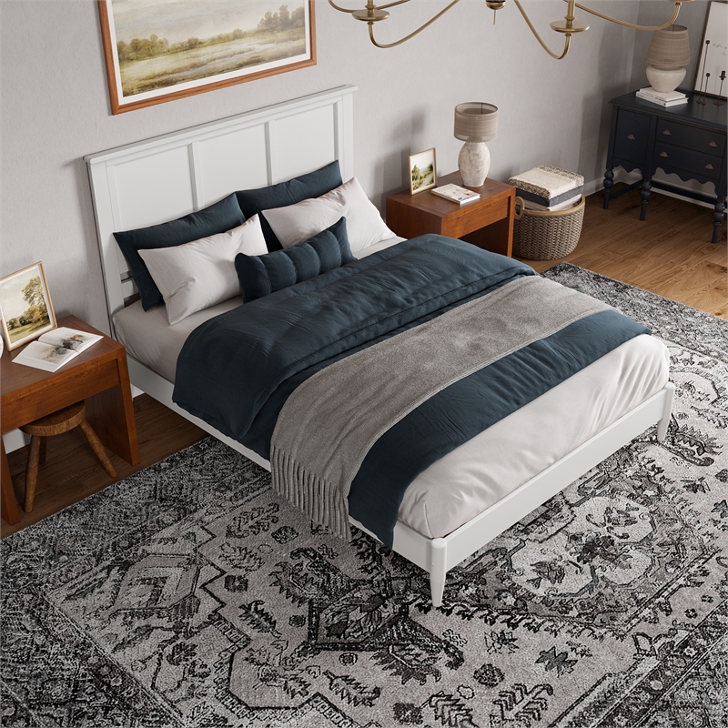 Charlotte Queen Solid Wood Low Profile Platform Bed in White