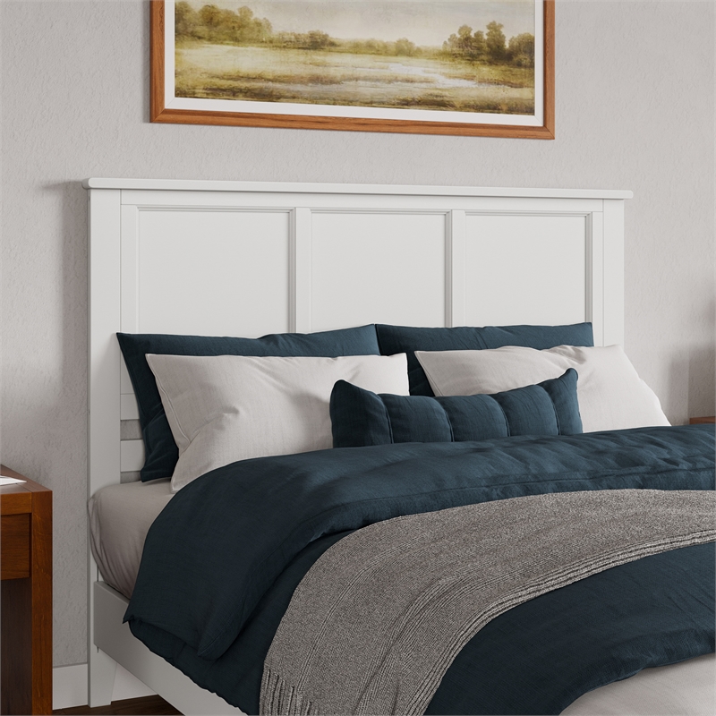 Charlotte Queen Solid Wood Low Profile Platform Bed in White