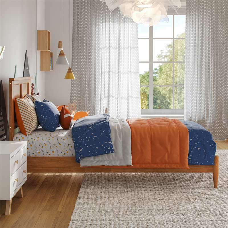Charlotte Twin Solid Wood Low Profile Platform Bed in Light Toffee