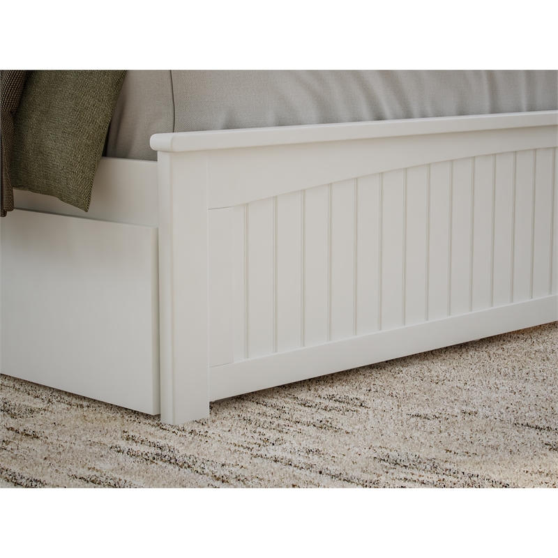 Nantucket King Wood Platform Bed with Matching Footboard and Drawers in White