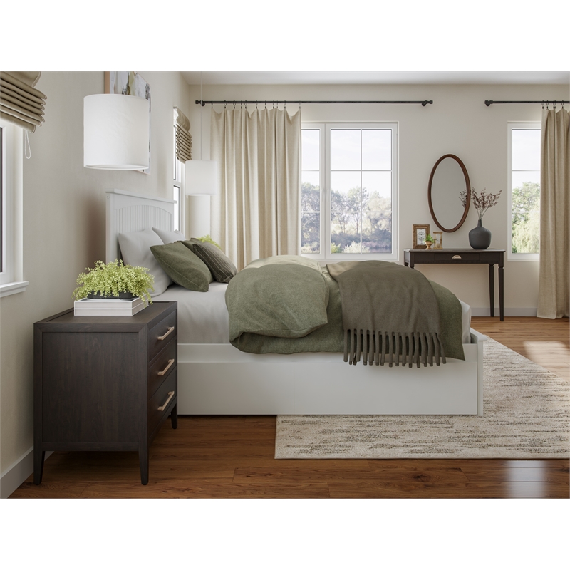 Nantucket King Wood Platform Bed with Matching Footboard and Drawers in White