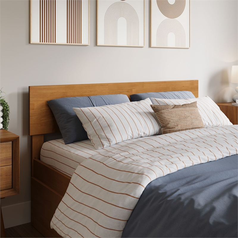 Orlando Full Wood Platform Bed with Footboard and Twin Trundle in Light Toffee