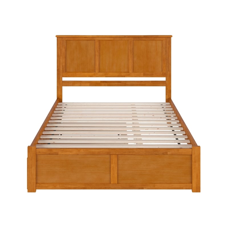 Madison Queen Wood Platform Bed with Footboard and Trundle in Light Toffee