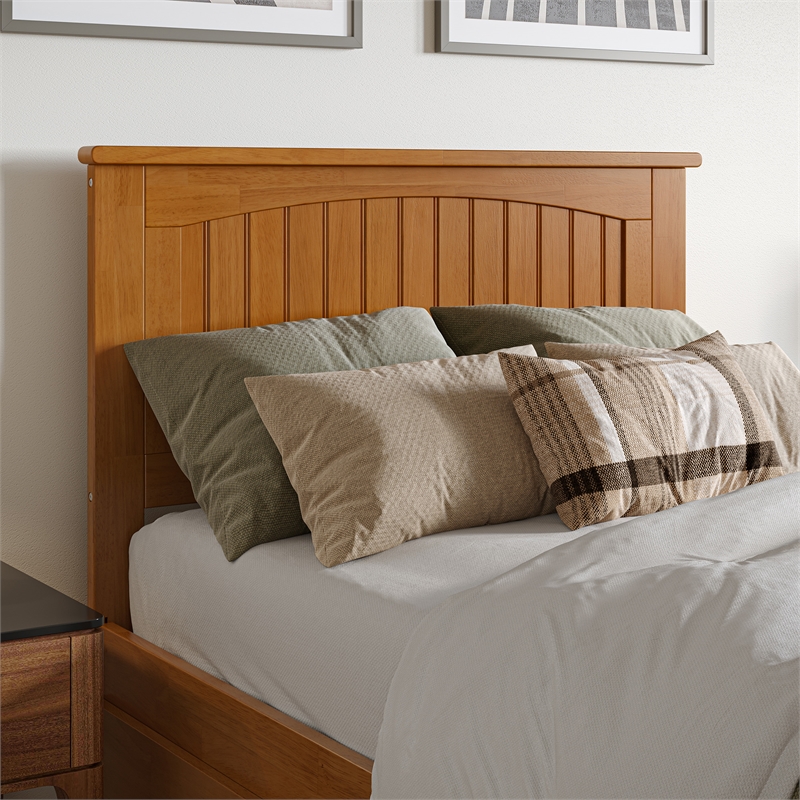 Nantucket Twin XL Platform Bed with Matching Footboard & Drawers in Light Toffee