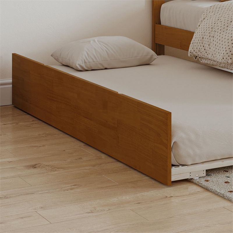 Nantucket Twin Platform Bed w/Matching Footboard & Twin Trundle in Light Toffee