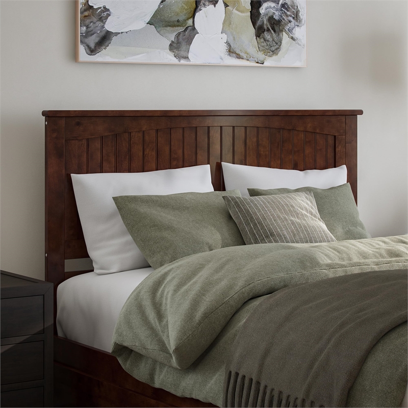 Nantucket Queen Wood Platform Bed with Footboard and Twin XL Trundle in Walnut