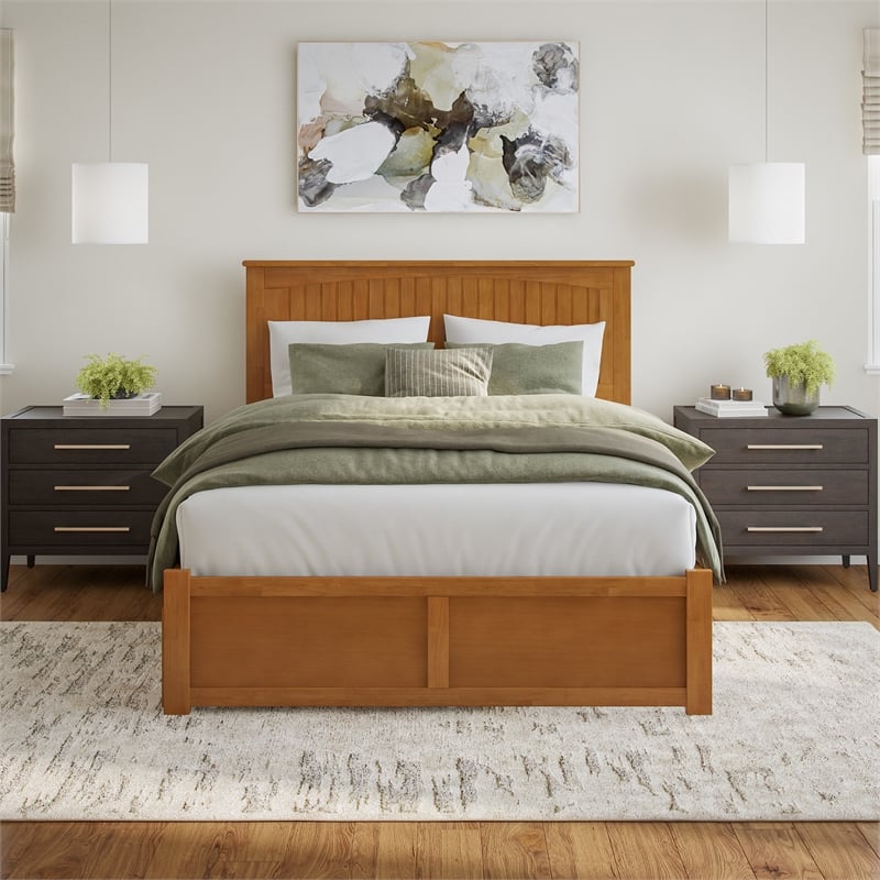 Nantucket Queen Wood Platform Bed with Footboard and TXL Trundle in Light Toffee