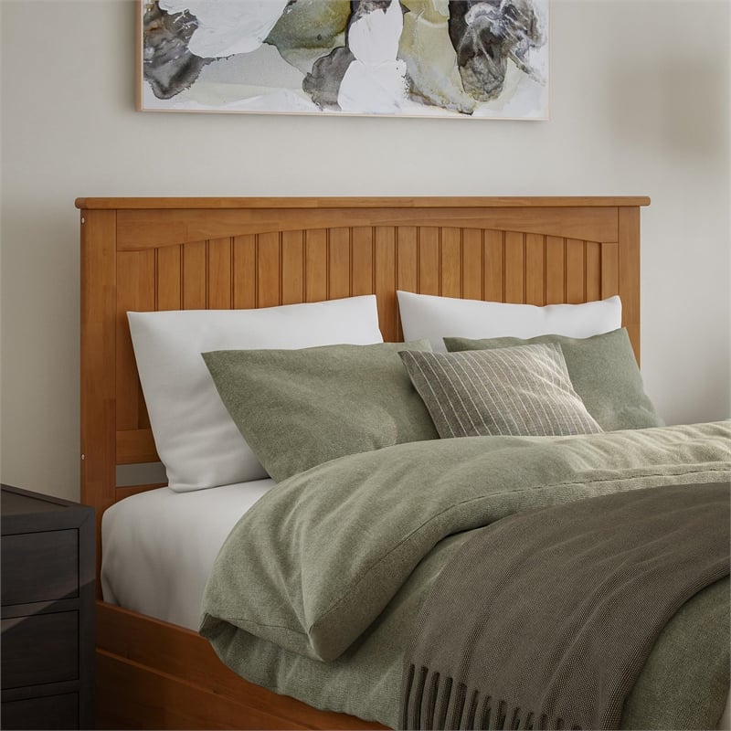 Nantucket Queen Platform Bed w/Matching Footboard & TXL Trundle in Light Toffee
