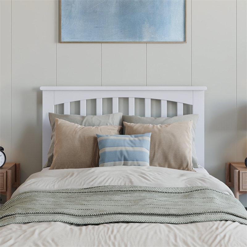 Everett Twin XL Wood Platform Bed with Panel Footboard & Drawers in White