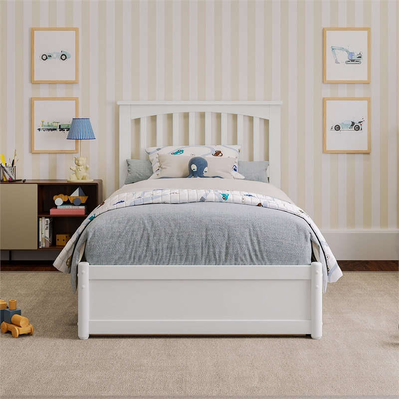 Everett Twin Wood Platform Bed with Panel Footboard and Storage Drawers in White