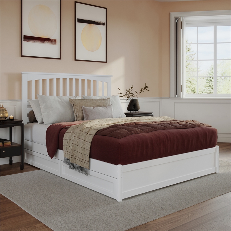 Everett Queen Wood Platform Bed with Panel Footboard & Storage Drawers in White