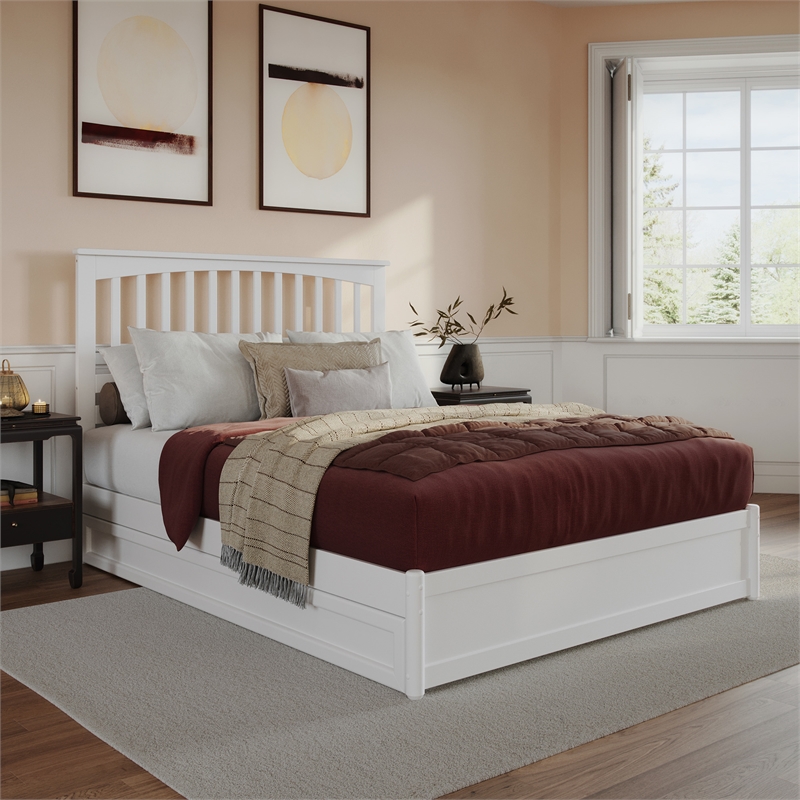 Everett Queen Wood Platform Bed with Panel Footboard & Twin XL Trundle in White