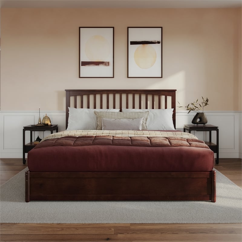 Everett King Wood Platform Bed with Panel Footboard & Twin XL Trundle in Walnut