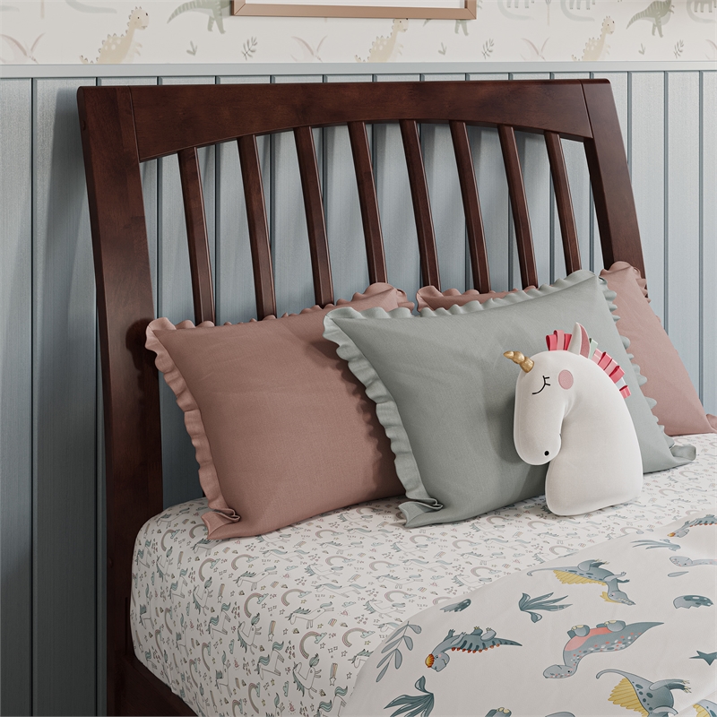 Roslyn Twin Wood Platform Bed with Panel Footboard and Twin Trundle in Walnut