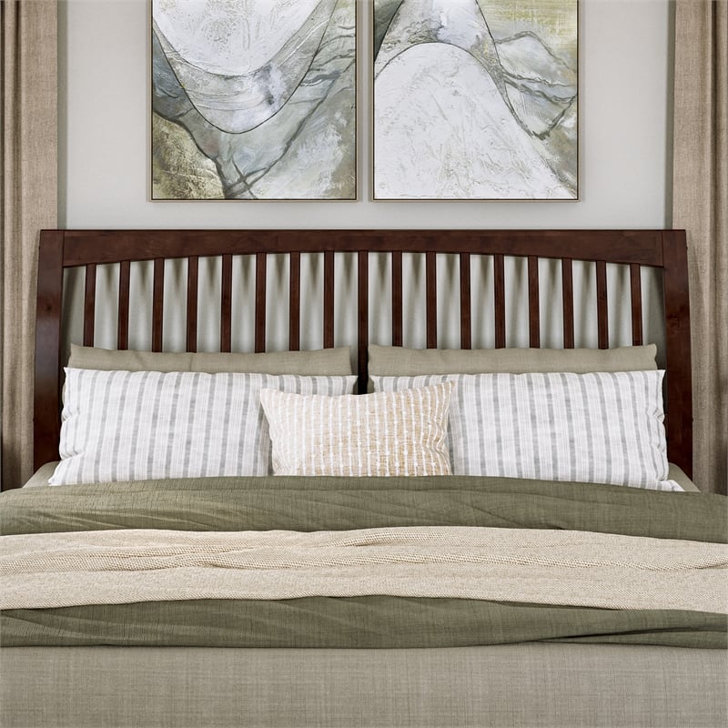 Roslyn King Wood Platform Bed with Panel Footboard and Twin XL Trundle in Walnut