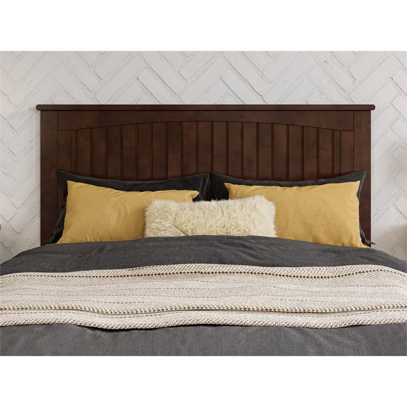 Malta Full Wood Platform Bed with Panel Footboard and Twin Trundle in Walnut