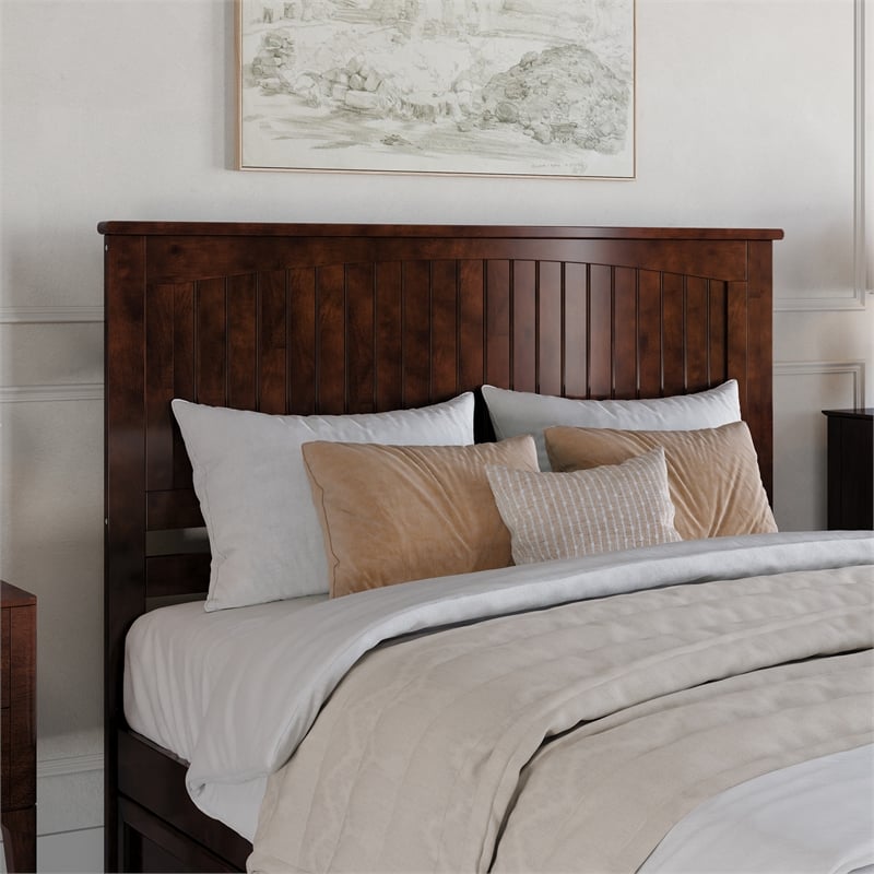 Malta Queen Wood Platform Bed with Panel Footboard and Twin XL Trundle in Walnut