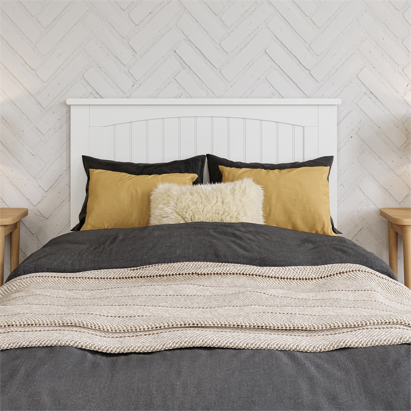 Malta Twin XL Wood Platform Bed with Panel Footboard & Storage Drawers in White