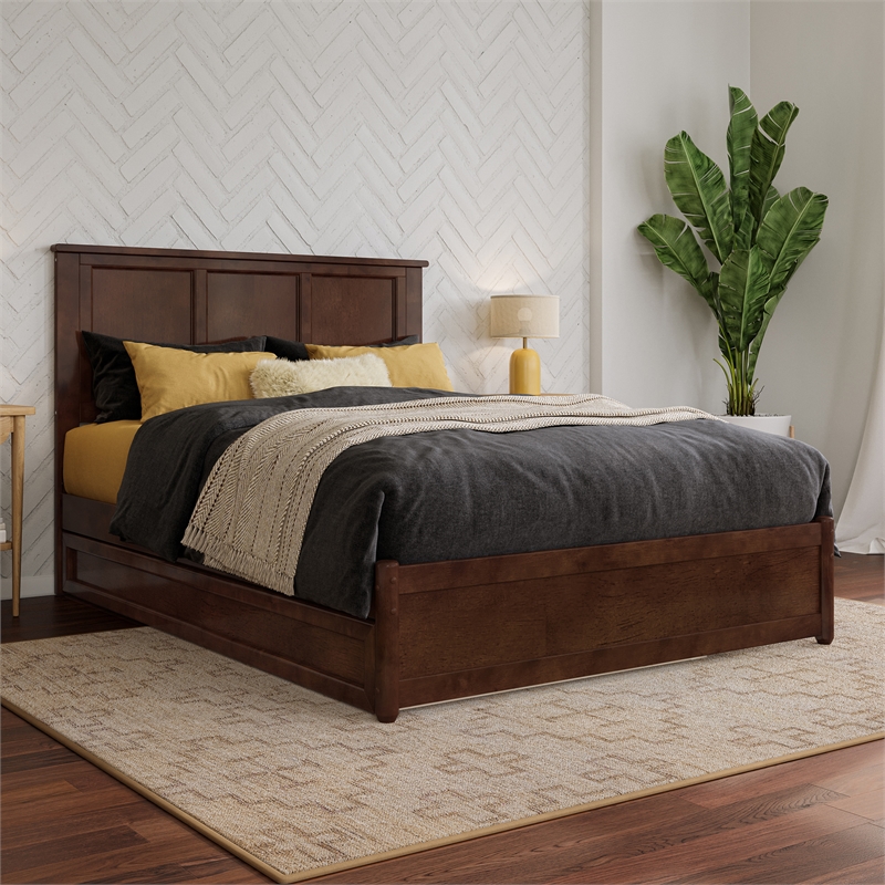 Felicity Full Wood Platform Bed with Panel Footboard and Twin Trundle in Walnut