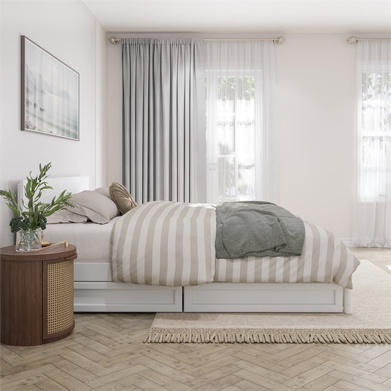 Wesley Queen Wood Platform Bed with Panel Footboard and Storage Drawers in White