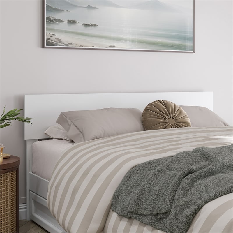 Wesley Queen Wood Platform Bed with Panel Footboard and Storage Drawers in White